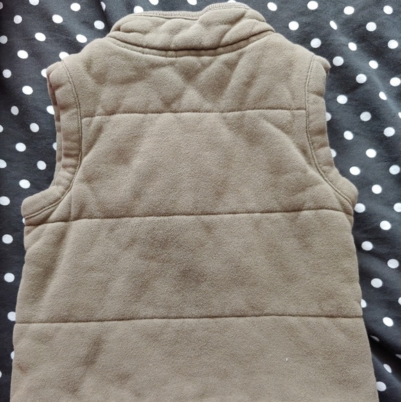 GAP Vest - Picture 2 of 3